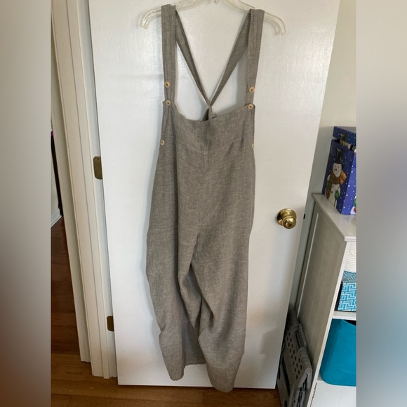 Elegant Gray Wide Leg Jumpsuit - Picture 1 of 16